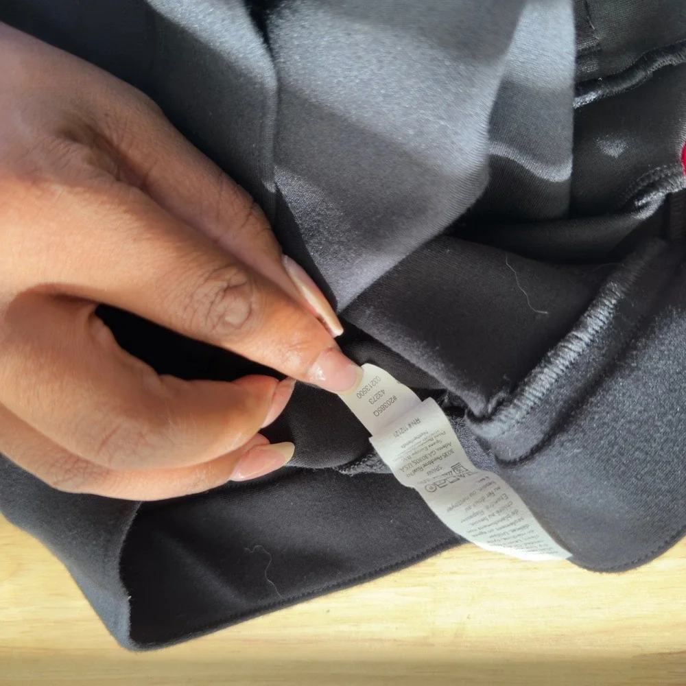SPANX women pull